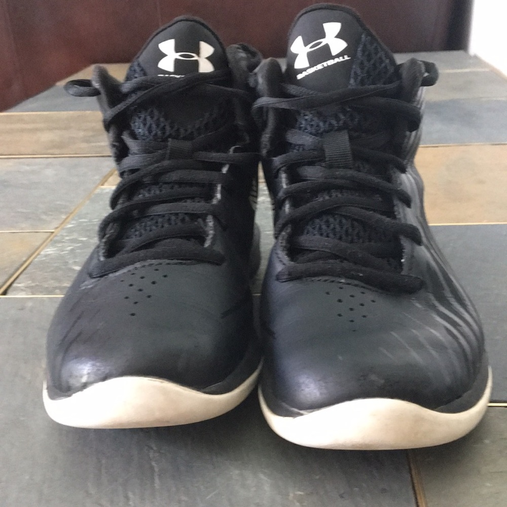Under armer shoes kids